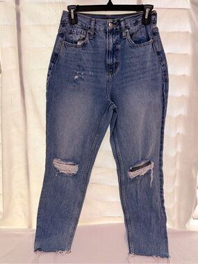 Fashion Nova Distressed Blue Boyfriend Jeans B0067